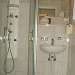 Vista Hostel *