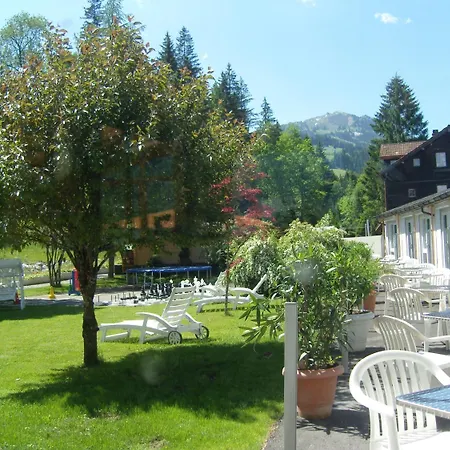 Vista Auberge de jeunesse Zweisimmen