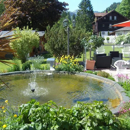Vista Auberge de jeunesse Zweisimmen